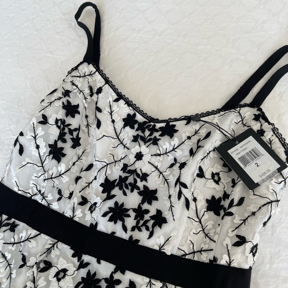 Nanette Lepore Size 2 Black & White Floral Applique Lace Slip Dress - Picture 6 of 11